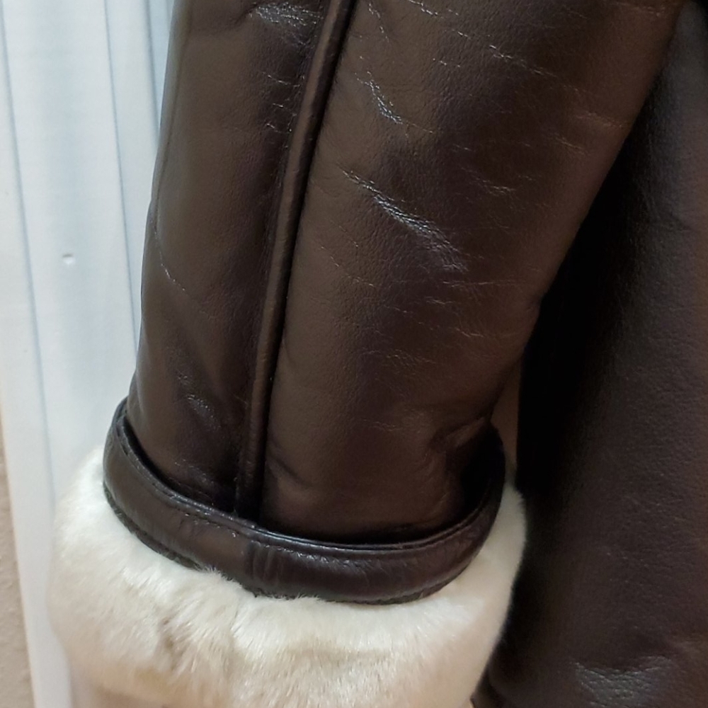 Coat - Picture 12 of 15